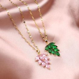 Pendant Necklaces Yellow Gold Diamond Leaf Grape Cluster Necklace Fashion Stainless Steel Grapes Jewelry Fruit Charms Chains GiftPendant