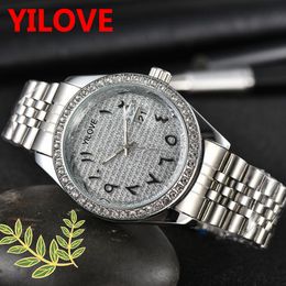 European Imported Quartz Movement Watch Men And Women Luxury Business Round Stainless Steel Case Clock Shiny Diamond Dial Calendar Wristwatch