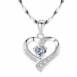 Heart Necklace Female Clavicle Chain Rotating Jewelry Pendant Creative Fashion Unique Accessories Diamond Necklaces