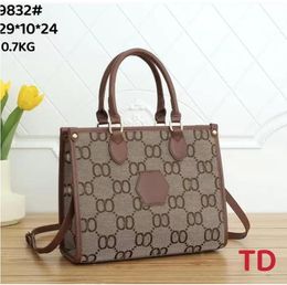 Women Genuine Bag Diana tote Handbags crossbody Luxury Designer fashion shopping wallet pockets handbag Shoulder Bags