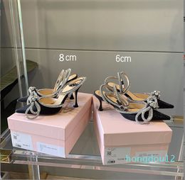 New mach strass Bowtie sottili sandali con tacco alto scarpe da sposa in raso a punta designer di lusso da donna 2022