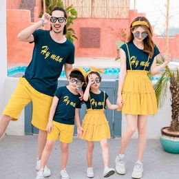 Summer Family Matching Outfits Mother Daughter Dresses Dad and Son Matching T-shirt &Shorts Matching Couple Outfits Family Set