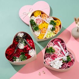 Decorative Flowers & Wreaths Artificial Rose Soap Bouquet Wedding Valentine Day Heart Shape Gift Box Creative Design Lovely