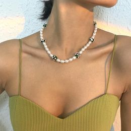 Chokers Green Resin Flower Pattern Beaded Necklace For Women Imitation Pearls Clavicle Chain Short Necklaces Female 2022 Fashion Jewelry Hea