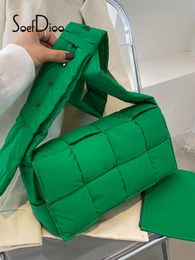 Wallets Soefdioo Fashion Luxury Space Cotton Shoulder Bags For Women 2022 Winter Down Crossbody Bag Wide Strap Messenger Coin PursesWallets