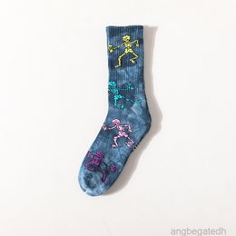 2022 New Casual Cotton Socks Men's Fashion Tie Dye Terry Socks Women's Street Skateboard Socks Couple 2b
