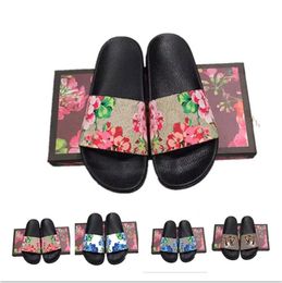 2023 Designer Hausschuhe Männer Frauen Slides mit korrekter Blumenbox Staubbeutel Karte Schuhe Schlangendruck Slide Leder Gummi Sandale Sommer Flat Slip