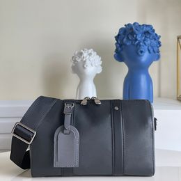 Designer Shoulder Bag 10A Mirror quality Genuine Leather Messenger Bag for Men With Box L301