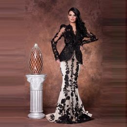 Meerjungfrau Sleeve Arabien Saudi -Praxe Robe de Soiree Lange schwarze und weiße Spitze Abendkleider Mutter des Brautkleides