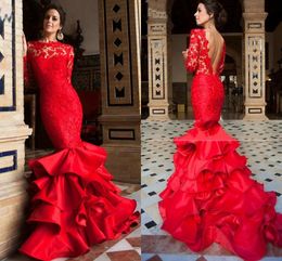 Vestidos de Baile de Renda vermelha Sereia 2016 Mais Recente Incrível Em Camadas Inferiores de Manga Longa Vestidos de Noite Longo Backless Sweep Train Celebridade Vestidos de Festa