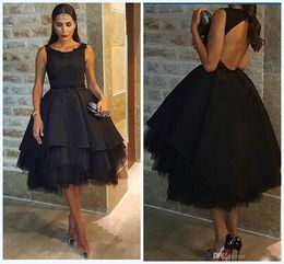 Classic Arabic Black Prom Dresses Beaded Satin Tulle Petticoat Prom Ball Gowns Knee Length Hollow Back Sexy Party Dresses Evening Wear