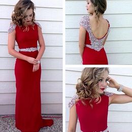 Blingbling Arabic Scoop Neck Red Sheath Evening Dresses Cap Sleeves Sexy Crystal Beaded Backless vestidos de fiesta Prom Party Dresses