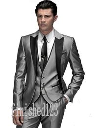 New Arrivals One Button Silver Grey Groom Tuxedos Peak Lapel Groomsmen Best Man Wedding Prom Dinner Suits (Jacket+Pants+Vest+Tie) G5133