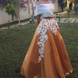 Two Pieces White and Gold Prom Dresses Arabic Dubai Formal Evening Dress Applique Maxi Skirt Satin Crop Top Party Gown robe de soiree