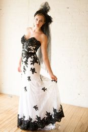 Stunning White and Black Wedding Dress Lace Mermaid Wedding Dresses Floral Lace with Applique Sweep Train Bridal Gowns