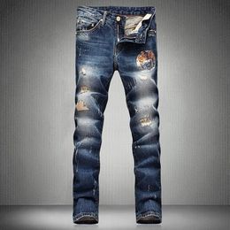 Christmas gift for!Italian Tide brand new men's jeans, casual trousers feet straight holes bronzing