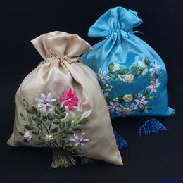 Fabric Handmade Ribbon Embroidery Drawstring Gift Bags for Festive Party Favor Satin Tassel Tea Candy Lavender Packaging Pouch