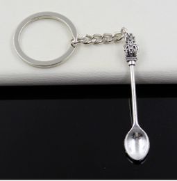Fashion 20pcs/lot Key Ring Keychain Jewelry Silver Plated Crown Spoon Charms