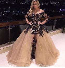 Sheer Neck Champagne Prom Dresses Ruffles Puffy Full Length Robe De Soiree Black Lace Appliques Evening Gowns Sleeves with Detachable Train