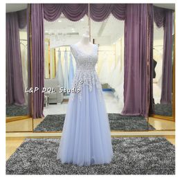 Light Blue Evening Gowns Long Prom Dresses V-Neck Sleeveless Pleats Tulle Floral Applique with Beads formal dress