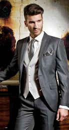 Customize Groomsmen Peak Lapel Groom Tuxedos Grey Men Suits Wedding/Prom Best Man Blazer ( Jacket+Pants+Vest+Tie ) A82