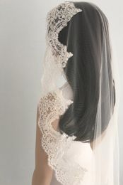 In Stock Soft Tulle Lace Applique Edge Without Comb 1T Lvory White Wedding Veil Fingertip Bridal Ve