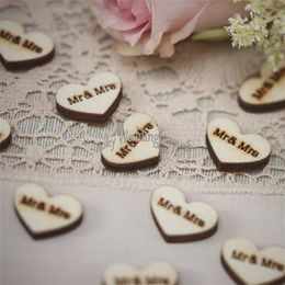 Free Shipping 50pcs Wooden Heart Mr & Mrs Table Confetti Vintage Affair Rustic Wedding Table Decoration Wedding Party Supplies