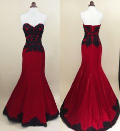 Black And Red Gothic Mermaid Wedding Dresses Sweetheart Lace Appliques Vintage Colorful Wedding Gowns Non White Custom Made