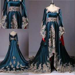 Vintage Dubai Style Dress Evening Wear Poet Sleeves Long Formal Party Gown V Neck Dark Blue Prom Dress Appliques Beaded Cheap Price