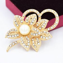 Elegant Gold Tone Crystal And Pearl Big Bow Shaped Women Party Costume Brooch Women Wedding Bouquet Fashion Brooches Pins Hot Selling