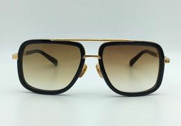 Men Black and Gold Square Sunglasses 2030 Titanium Gold Brown Gradient Lenes Fashion Vintage Sunglasses Eyewear with Case
