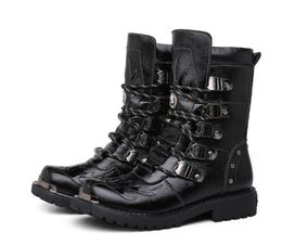 Retro Combat Boots Winter Plush British Style Leather Military Boots Belt Buckle Charm Low Heels Lace Up Men Boots