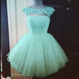 2016 Cheap Custom Made Short Prom Dresses Sexy Sheer Lace Applique Jewel Neck Cap Sleeve Elegant Mint Green A-Line Tulle Evening Party Gowns
