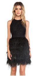 2022 Sexy Little Black Feather Lace Dresses Short Cocktail Party Fashion Jewel Neck Prom Dress Mini Girls Formal Homecoming Gowns