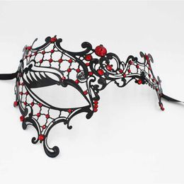 Fashion Cosplay Halloween Mask Fun Black Red Clear Rhinestone Metal Party Mask Costume Halloween Phantom Filigree Wedding Masquerade Masks