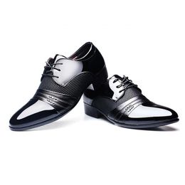 Men Dress Shoes Men Business Flat Shoes Black Brown Breathable Low Top Men Formal Office Shoes Plus Size