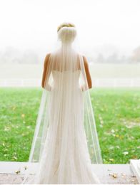 Top Quality Best Sale Cheap Romantic Mantilla veil Chapel White Ivory Cut Edge Veil With Comb One Fashion Designer Line Edge Veil