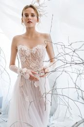 Mira Zwillinger Spring Arabian Beading Wedding Gowns Strapless Tulle 3D Floral Illusion Bridal Dress Middle East Dubai Wedding Dresses