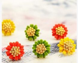 Fashion classic 18k gold plated quartz crystal pretty sunflower stud earrings