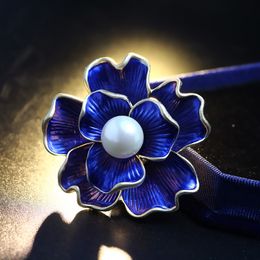 Vintage Flower Pearl Brooch Pin Silver-plated Alloy Broach for bridal wedding costume party dress Pin gift 2016 New Hot Fashion casual