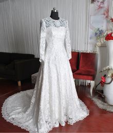 High Quality Lace Wedding Dresses Long Sleeve A Line Pleats Long Sleeves Vintage Bridal Gowns With Buttons Back