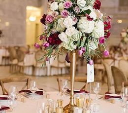 Beautiful gold iron mental vase for wedding centerpieces