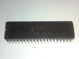 D80287 . D80287-6 , D80287-8 . D80287-10 , Arithmetic Processor , old cpu . dual in-line 40 pin dip ceramic package/ CDIP40 Vintage chips IC