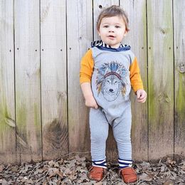 2017 New Autumn Baby Romper Ins Children Cartoon Wolf Printingフード付き長袖ロンパーNewbron Jumpsuit無料配送