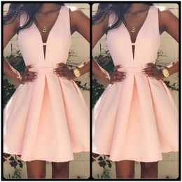 2016 Fashion Cocktail Dresses V Neck Sleeveless A Line Satin Ruched Backless Short Party Dress Prom Dresses