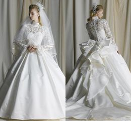 Vintage-Brautkleider aus Spitze mit Stehkragen, langen Ärmeln, Satin-Ballkleid, geraffte Brautkleider, bedeckte Knöpfe am Rücken, Rüschen-Brautkleider