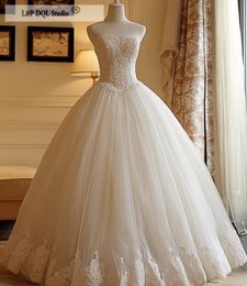 High Waist Ivory Lace Ball Gown Wedding Dress Sweetheart Sleeveless Floor Length Lace Bridal Gowns Applique with Sparkling Beads Sequins