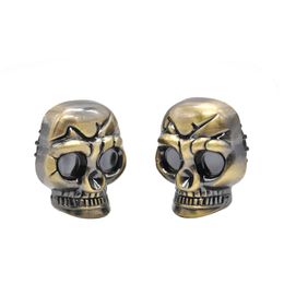 skull herb grinder Canada - 2 Layers Silver Tone Plastic Alloy Skull Shaped Herb Cigarette Tobacco Smoking Grinder w Storage Compartment