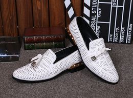 Casual Formal Shoes For Men Black Genuine Leather Tassel Men Wedding Shoes Gold Metallic Mens Studded Loafers 3 Colors207q