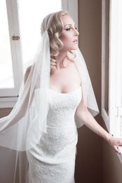 Juliet Wedding Veil White Ivory Champagne Custom Colour Knee length Cut Edge Bridal Veil One layer 123a